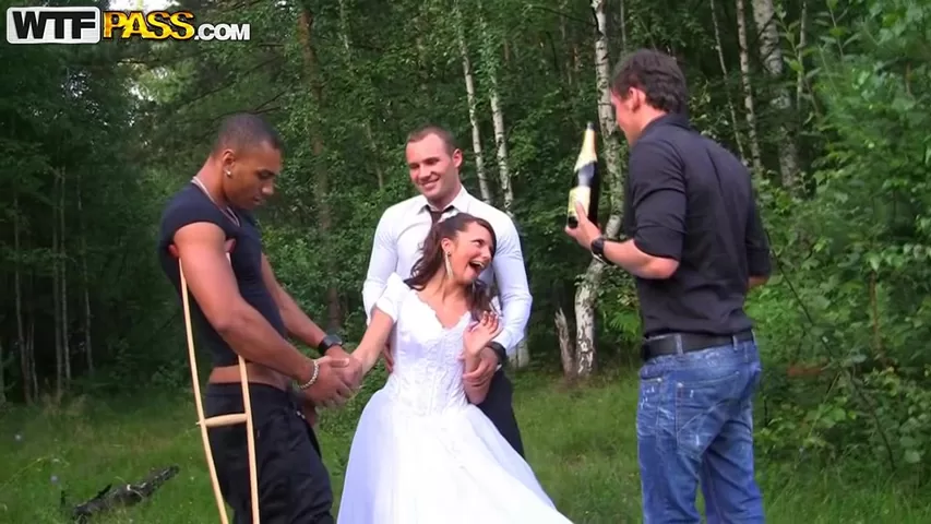 Порно Видео На Свадьбе Отошли В Лес